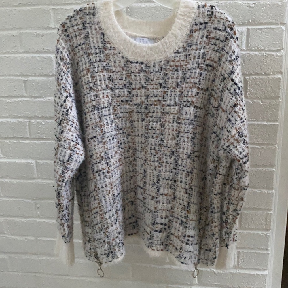 New Directions Crew Neck Sweater NWOT Size XL